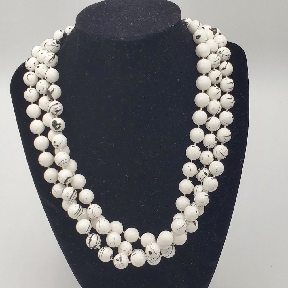Black Speckled White Plastic Beaded Long Necklace Abstract Vintage